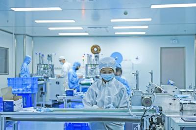 影兒時尚集團投資港影公司，跨界打造時尚防護產品與辦公用品新生態